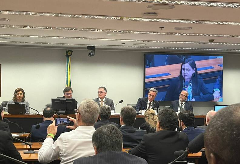 ANPT acompanha reunião de Comissão da Câmara que aprecia anteprojeto de nova legislação para portos