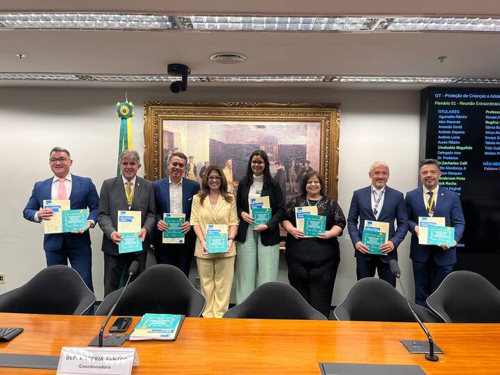 GT da Câmara encerra trabalhos sobre proteção digital de crianças e adolescentes com participação da ANPT