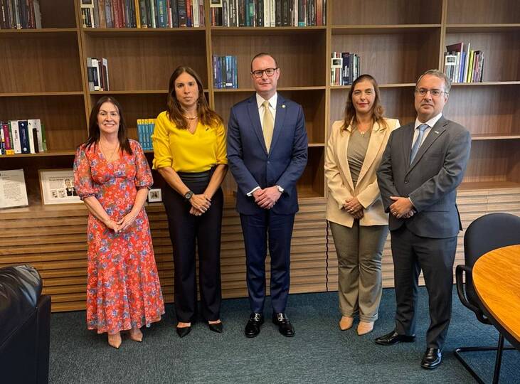 Entidades de classe reúnem-se com ministros para defender competência da Justiça do Trabalho