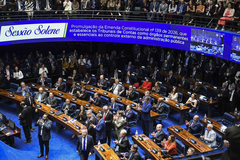 Congresso promulga PEC da Essencialidade com a presença da ANPT