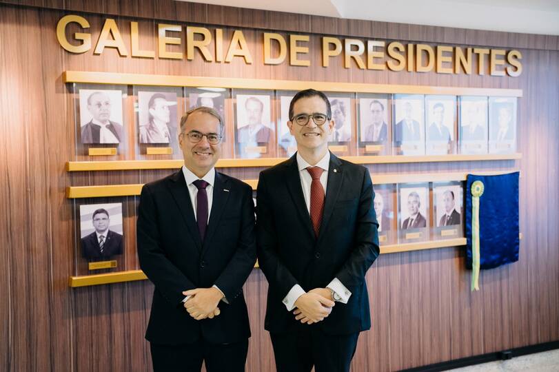 ANPT prestigia cerimônia de descerramento da foto do juiz Caio Marinho na Ajufe