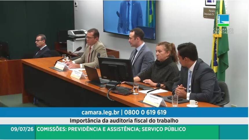 “Trabalho digno, justiça social e desenvolvimento econômico caminham juntos” destaca diretor legislativo da ANPT em audiência pública na Câmara 