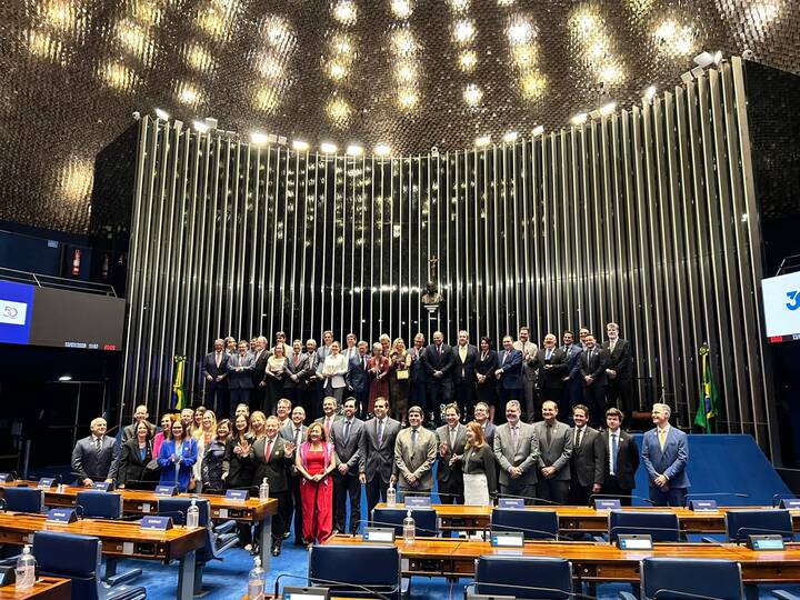 ANPT participa de sessão solene do Senado em homenagem aos 50 anos da Anamatra 