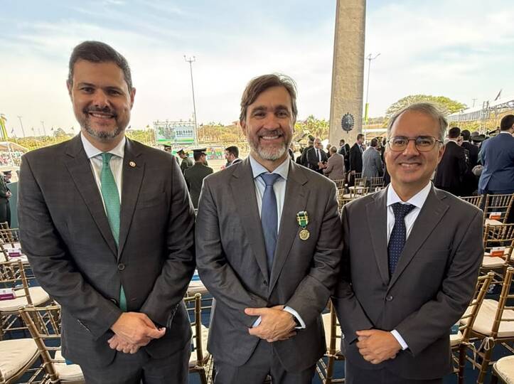 ANPT prestigia cerimônia do Dia do Soldado em que associado é agraciado com a Medalha Exército Brasileiro