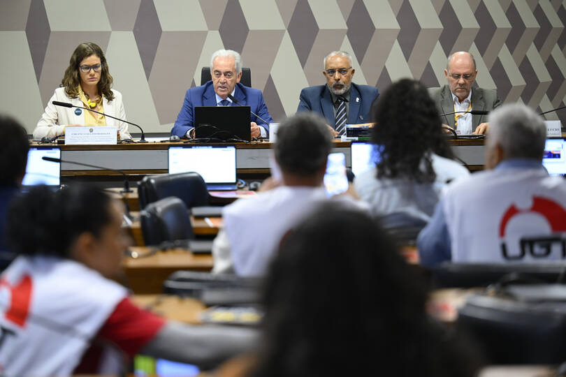 ANPT acompanha na CCJ do Senado audiência pública sobre redução da jornada de trabalho